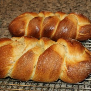 pulla (Finnish coffee bread)